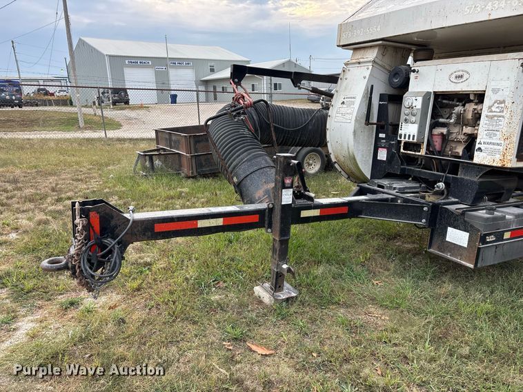 image for item FG0709 Old Dominion Brush SCL 800 Leaf Collector leaf vacuum