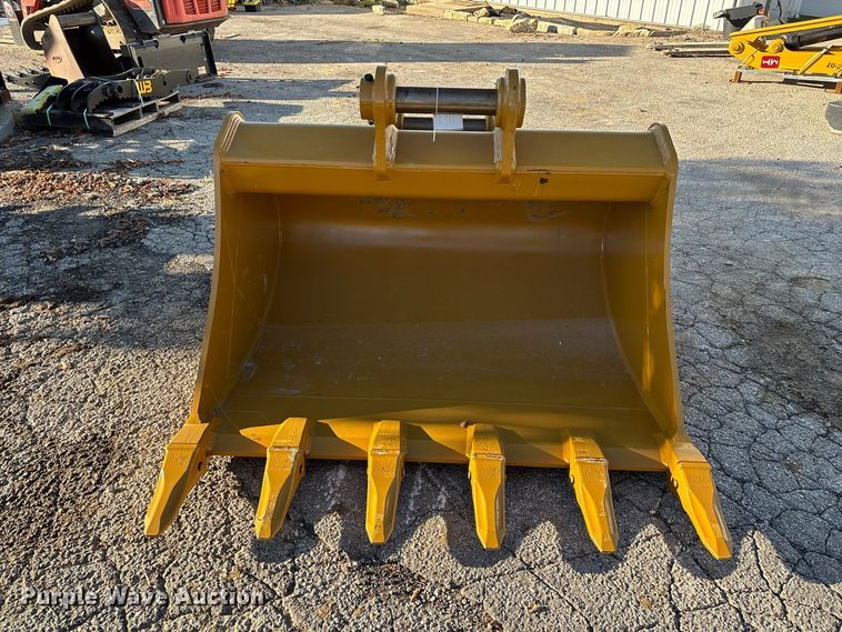 image for item FG0712 Warrior CAT320 excavator bucket