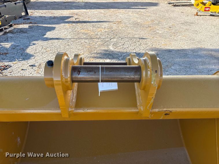 image for item FG0712 Warrior CAT320 excavator bucket