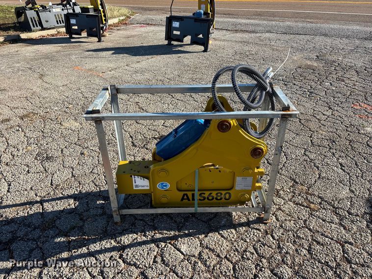 image for item FG0715 Lyals ALS680 breaker