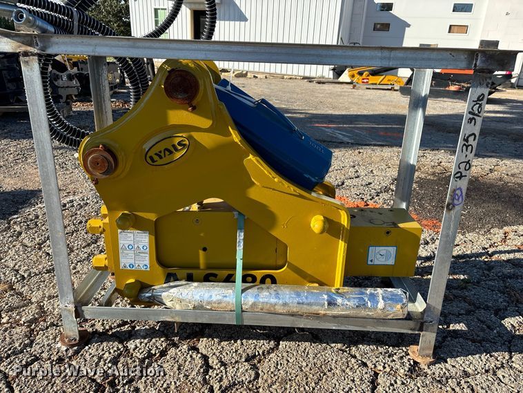 image for item FG0715 Lyals ALS680 breaker