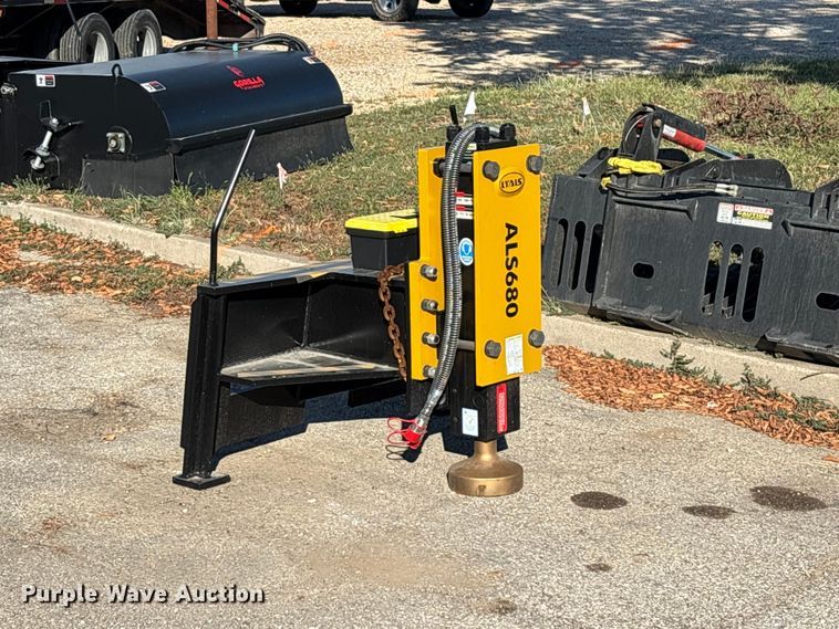 image for item FG0716 Lyals ALS680 skid steer post driver