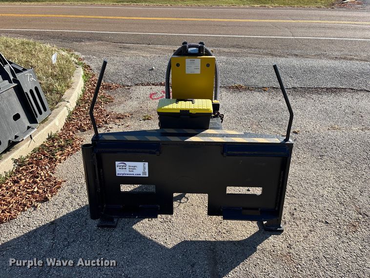 image for item FG0716 Lyals ALS680 skid steer post driver