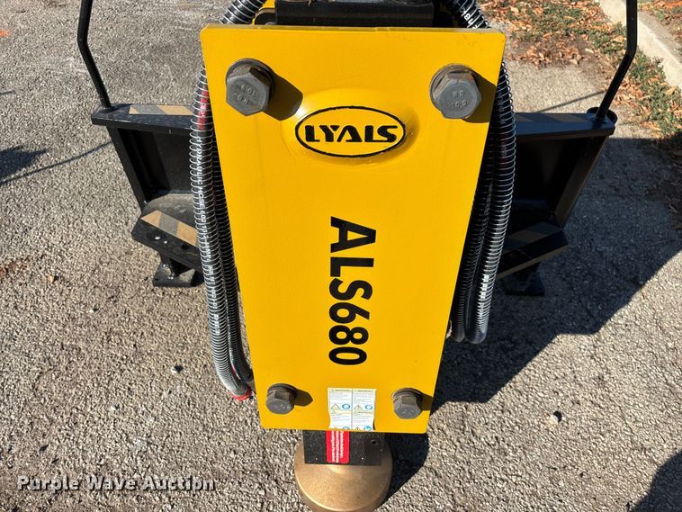 image for item FG0716 Lyals ALS680 skid steer post driver
