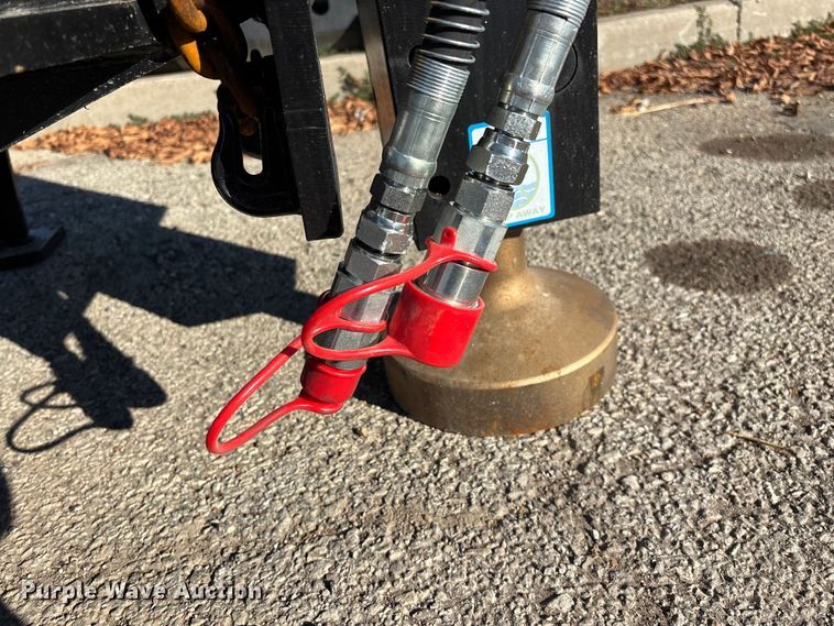 image for item FG0716 Lyals ALS680 skid steer post driver