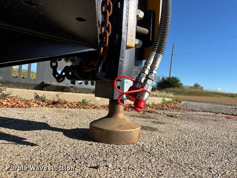 image for item FG0716 Lyals ALS680 skid steer post driver