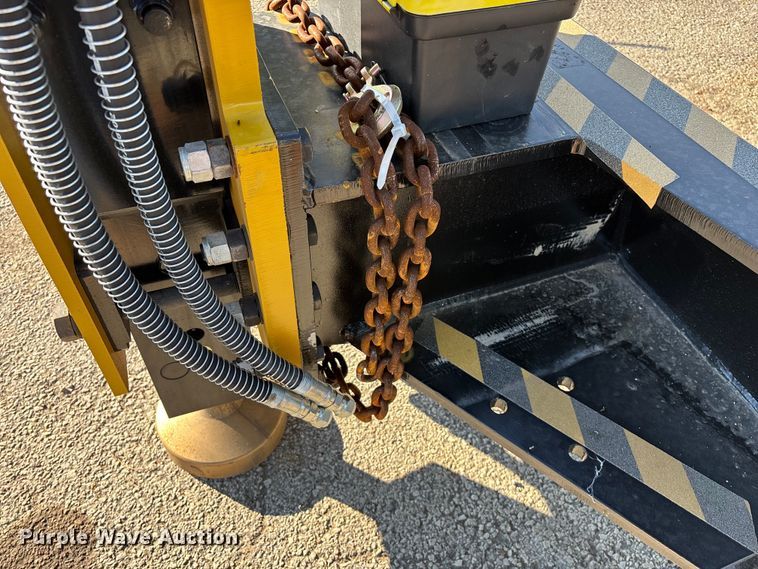 image for item FG0716 Lyals ALS680 skid steer post driver