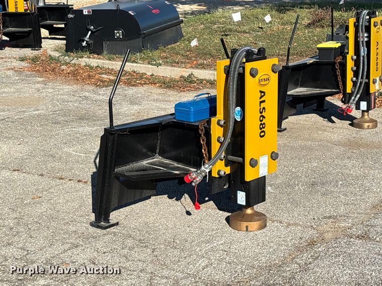 image for item FG0717 Lyals ALS680 skid steer post driver