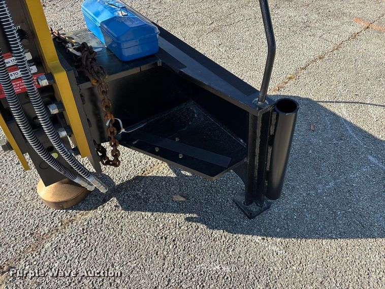 image for item FG0717 Lyals ALS680 skid steer post driver