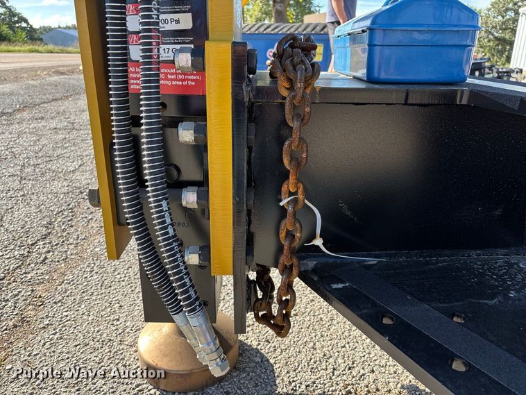 image for item FG0717 Lyals ALS680 skid steer post driver