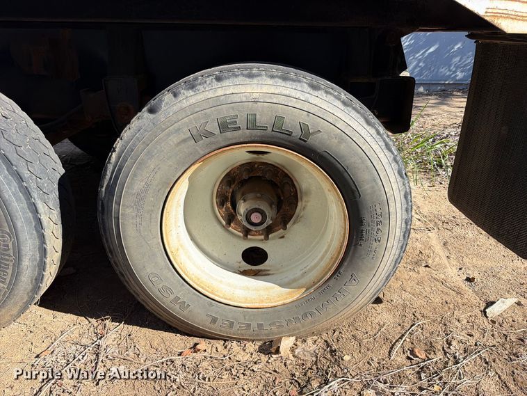image for item FI0389 1996 Williamsen  Truck equipment  QQT end dump pup trailer