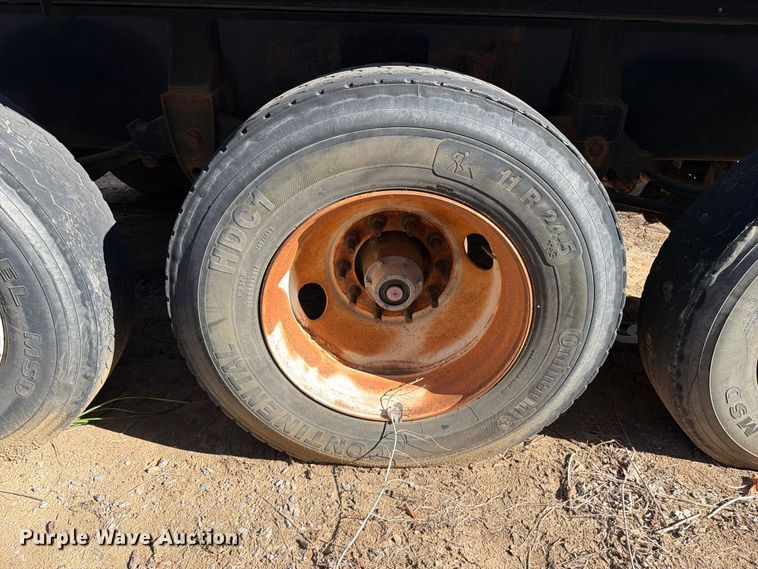 image for item FI0389 1996 Williamsen  Truck equipment  QQT end dump pup trailer