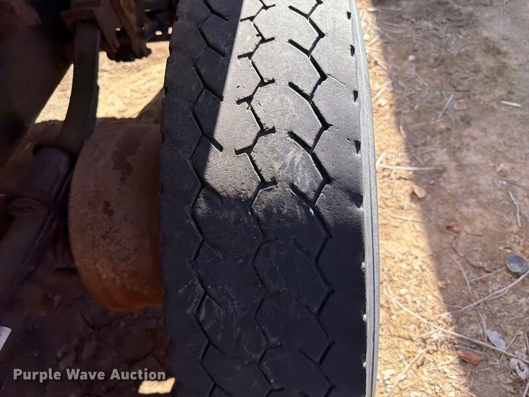image for item FI0389 1996 Williamsen  Truck equipment  QQT end dump pup trailer