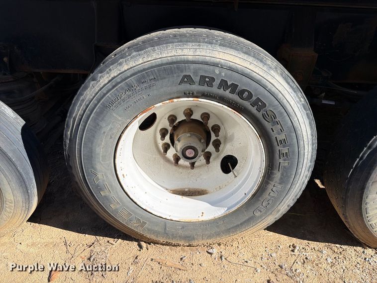 image for item FI0389 1996 Williamsen  Truck equipment  QQT end dump pup trailer