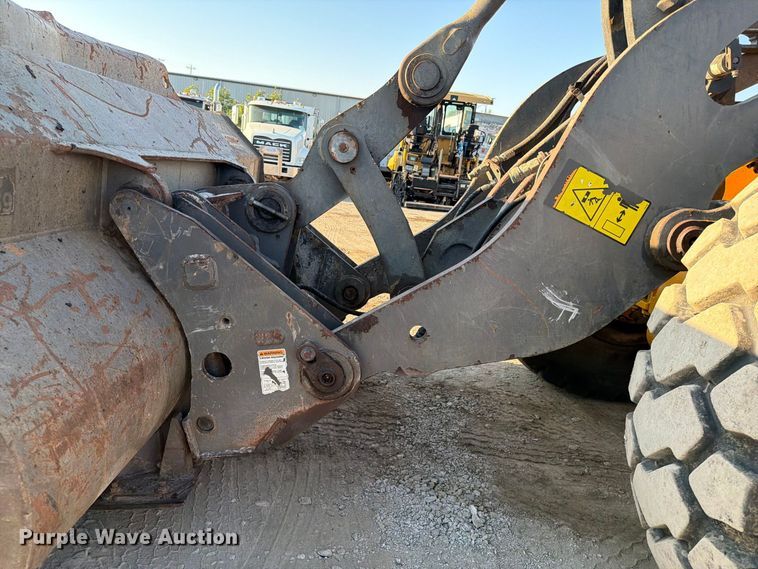 image for item FI0417 2020 Volvo L90H wheel loader