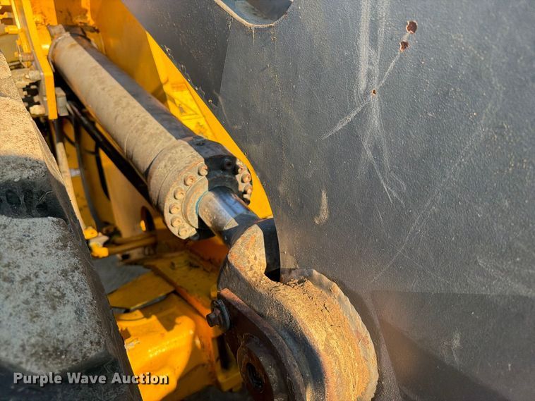 image for item FI0417 2020 Volvo L90H wheel loader
