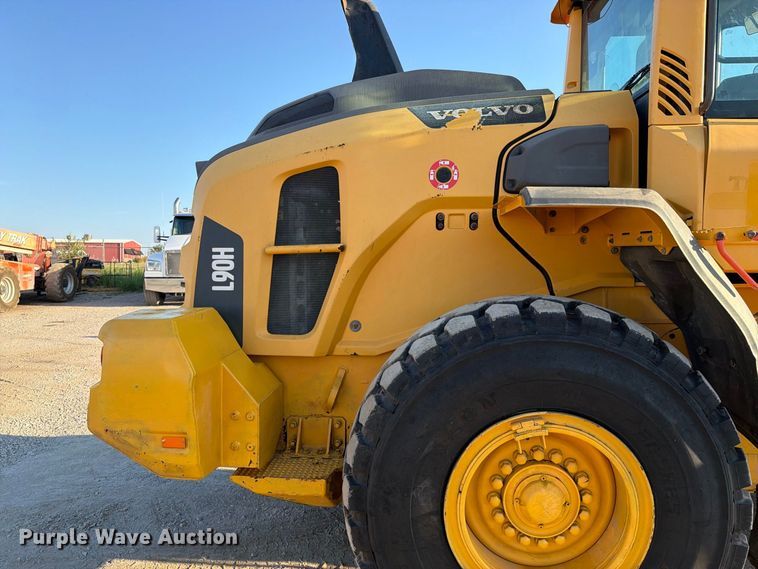 image for item FI0417 2020 Volvo L90H wheel loader