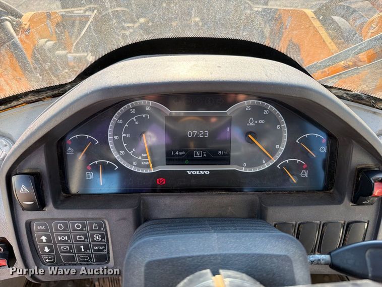 image for item FI0417 2020 Volvo L90H wheel loader