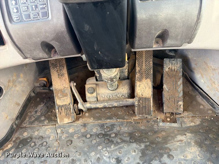 image for item FI0417 2020 Volvo L90H wheel loader