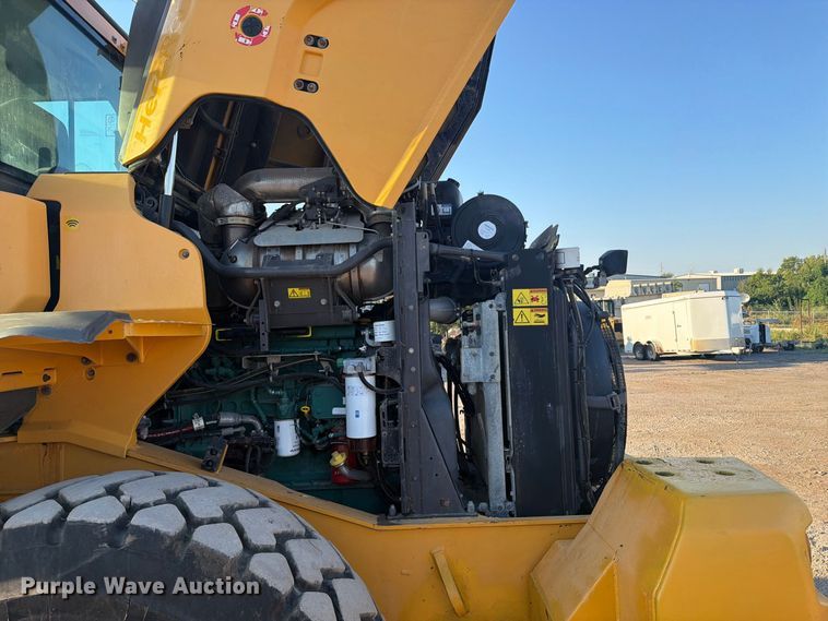 image for item FI0417 2020 Volvo L90H wheel loader