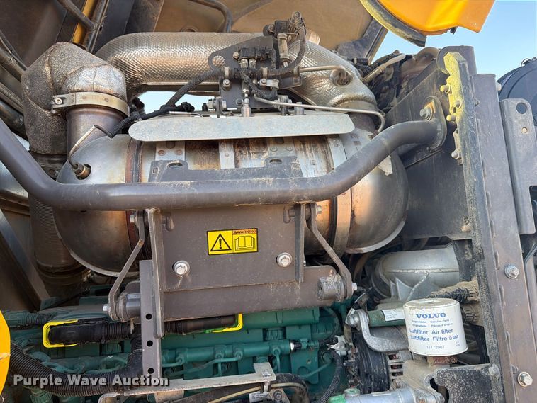 image for item FI0417 2020 Volvo L90H wheel loader