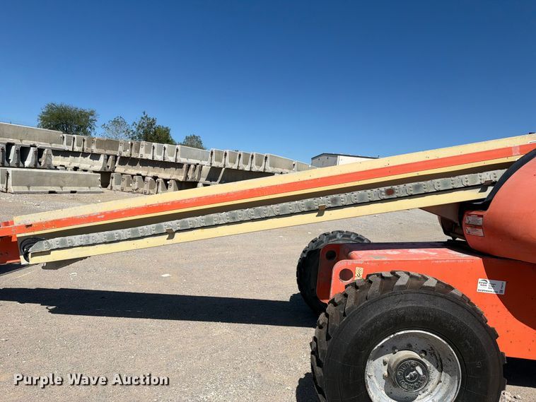 image for item FI0418 2008 JLG 600S boom lift