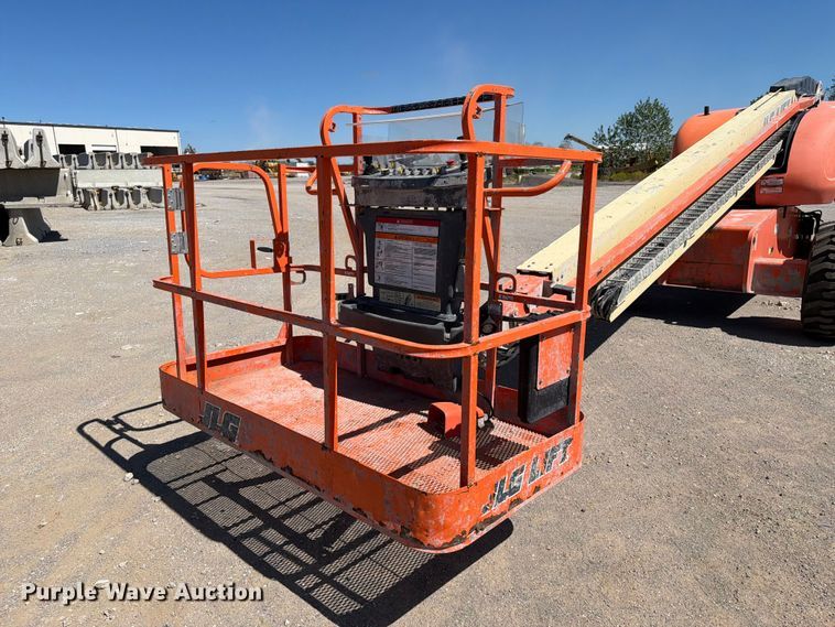 image for item FI0418 2008 JLG 600S boom lift