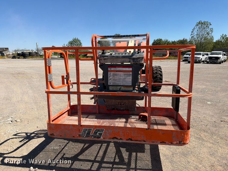 image for item FI0418 2008 JLG 600S boom lift