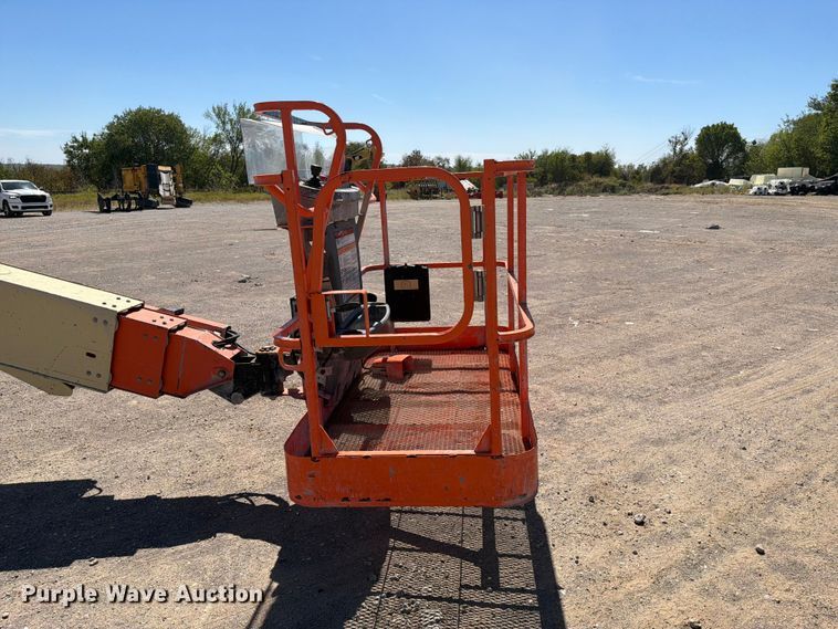 image for item FI0418 2008 JLG 600S boom lift