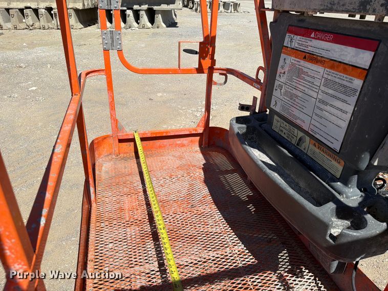 image for item FI0418 2008 JLG 600S boom lift