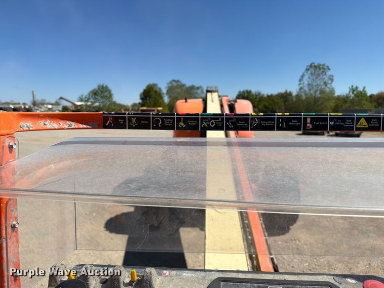 image for item FI0418 2008 JLG 600S boom lift