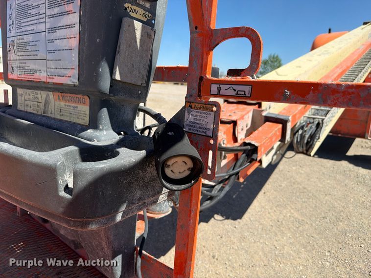 image for item FI0418 2008 JLG 600S boom lift