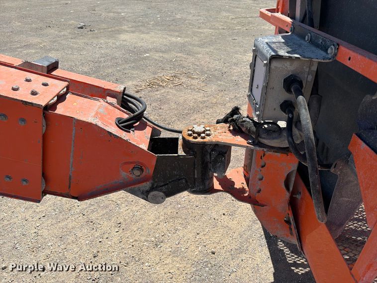 image for item FI0418 2008 JLG 600S boom lift