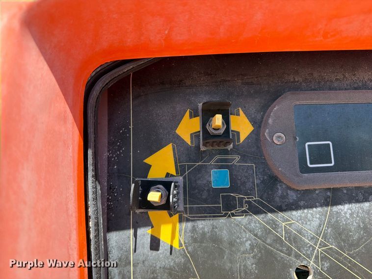 image for item FI0418 2008 JLG 600S boom lift