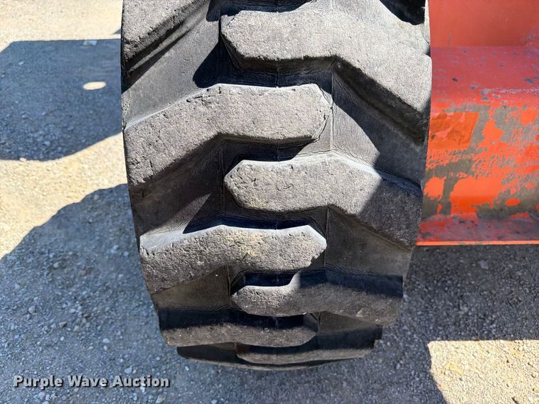 image for item FI0418 2008 JLG 600S boom lift