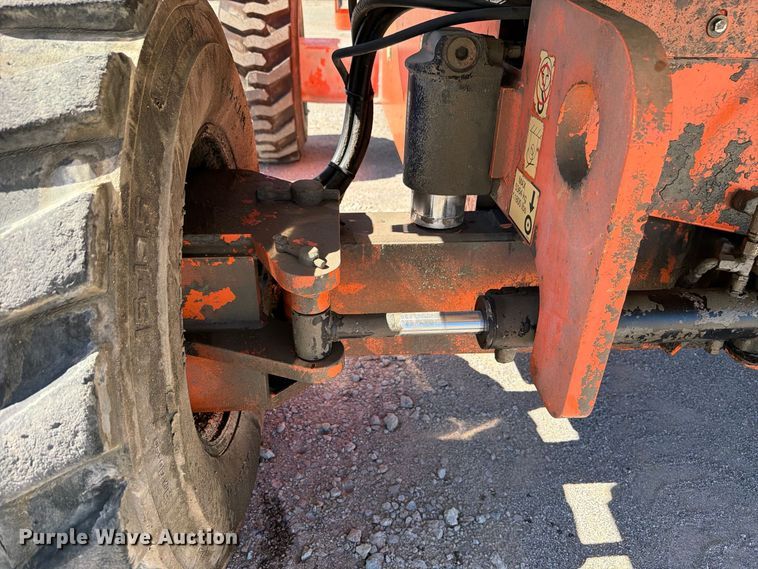 image for item FI0418 2008 JLG 600S boom lift