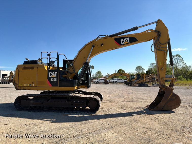 image for item FI0419 2013 Caterpillar 320E L excavator