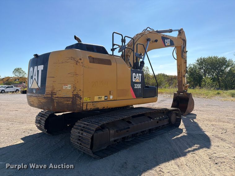 image for item FI0419 2013 Caterpillar 320E L excavator