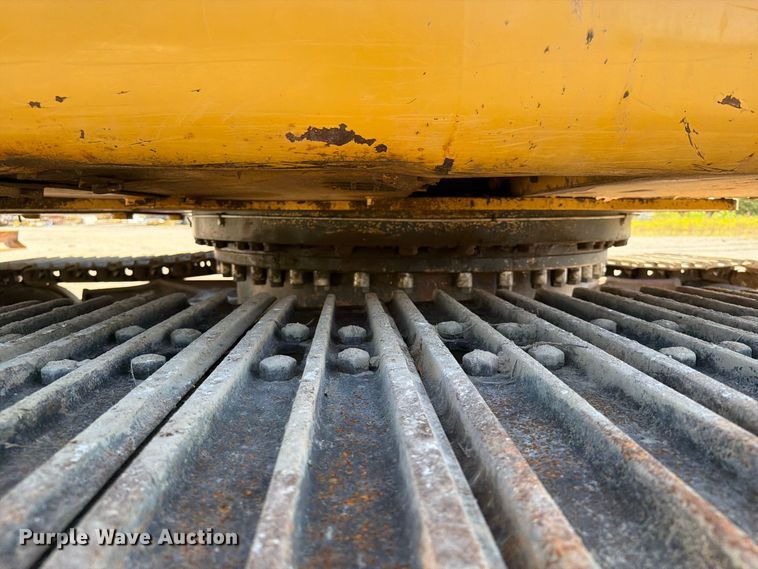 image for item FI0419 2013 Caterpillar 320E L excavator
