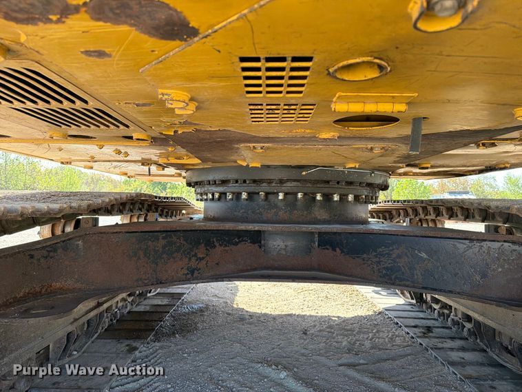 image for item FI0419 2013 Caterpillar 320E L excavator