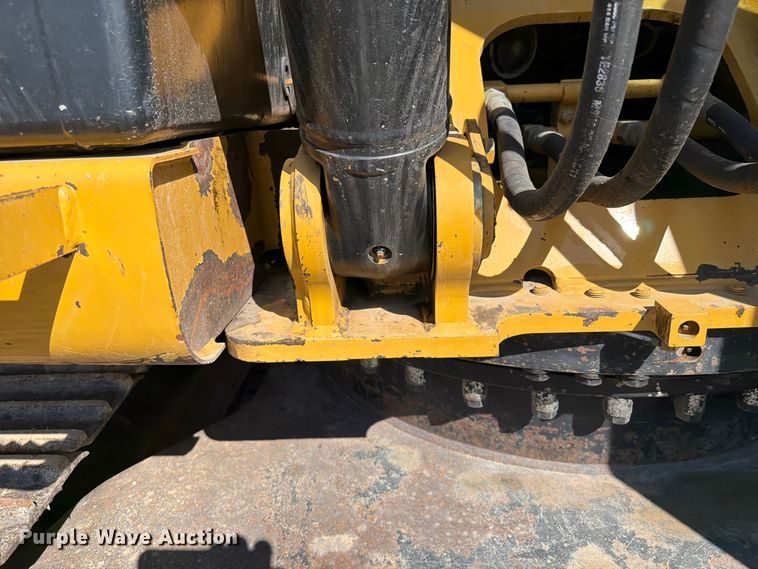 image for item FI0419 2013 Caterpillar 320E L excavator
