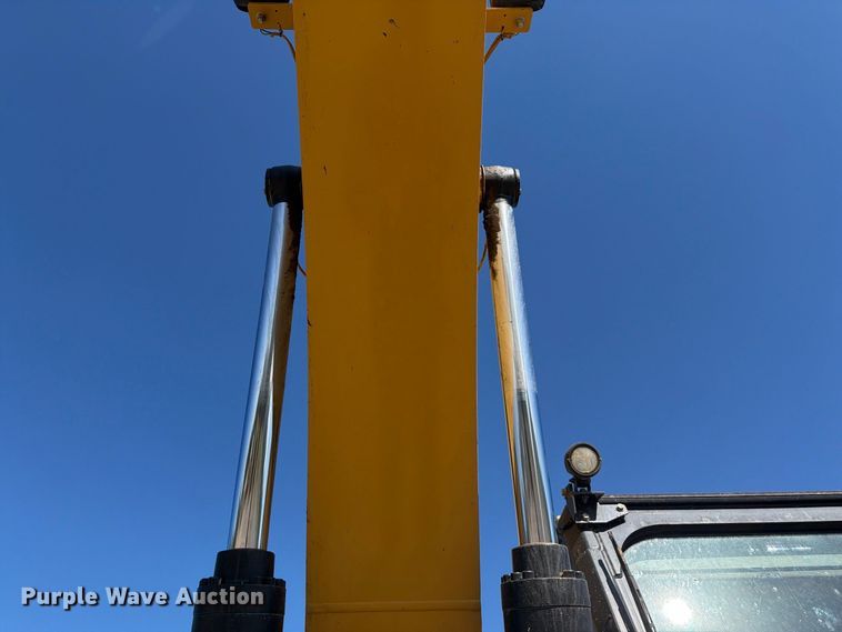 image for item FI0419 2013 Caterpillar 320E L excavator
