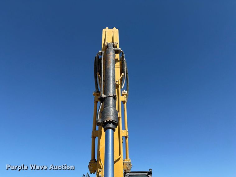 image for item FI0419 2013 Caterpillar 320E L excavator