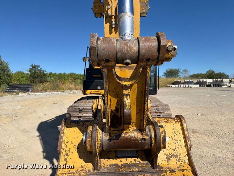 image for item FI0419 2013 Caterpillar 320E L excavator