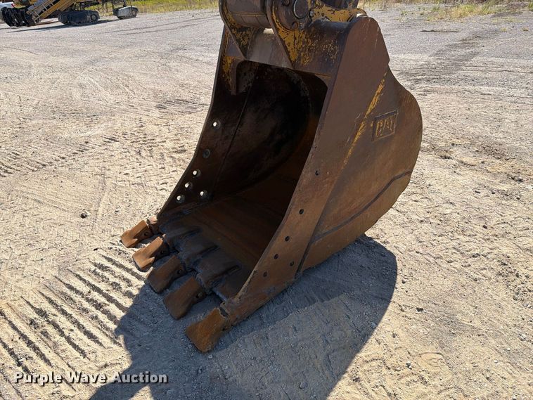 image for item FI0419 2013 Caterpillar 320E L excavator