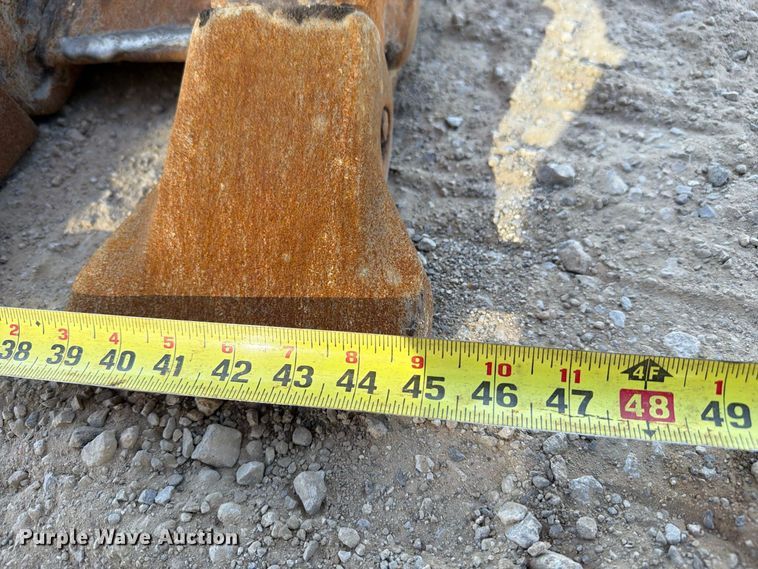 image for item FI0419 2013 Caterpillar 320E L excavator