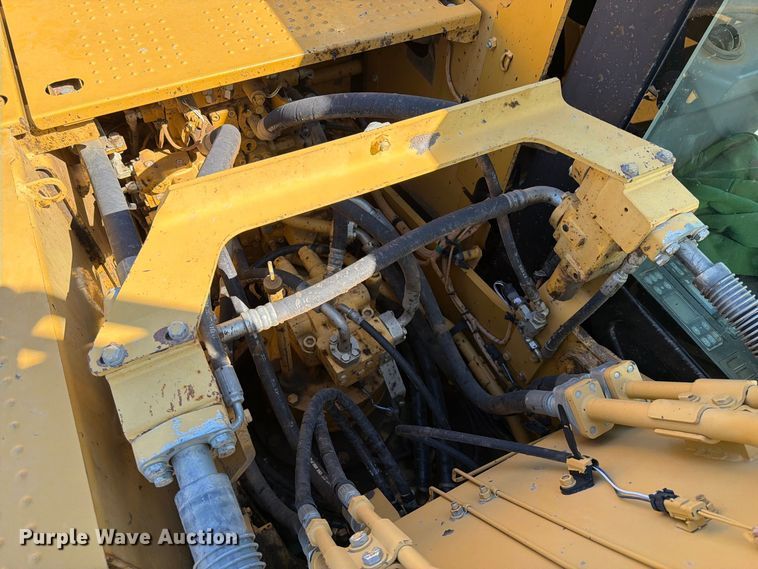 image for item FI0419 2013 Caterpillar 320E L excavator