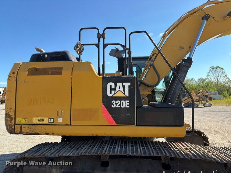 image for item FI0419 2013 Caterpillar 320E L excavator