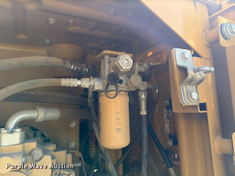 image for item FI0419 2013 Caterpillar 320E L excavator