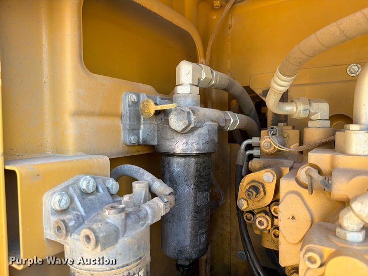 image for item FI0419 2013 Caterpillar 320E L excavator